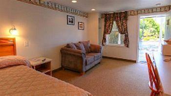 Ocean Breeze Motel 2*